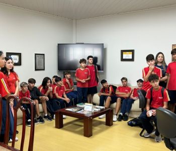 Estudantes do Sesc visitam a Prefeitura