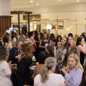 13º Salto para Mulher reúne mais de 200 mulheres em encontro sobre empreendedorismo em Araranguá