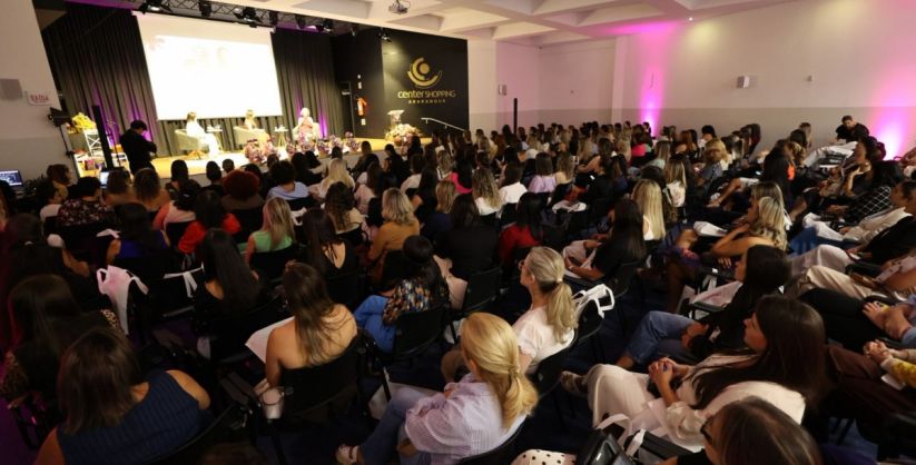13º Salto para Mulher reúne mais de 200 mulheres em encontro sobre empreendedorismo em Araranguá