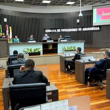 Treinadoras do grupo PRAELAS apresentam na Câmara primeira corrida exclusiva para mulheres em Araranguá