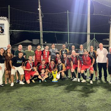 Amigos do Jervis conquistam a Taça Postos Rizzotto do Futebol Sintético
