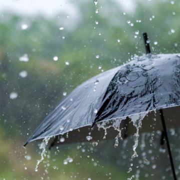 Temporais isolados e chuva intensa entre a tarde e a noite de segunda (23) e terça (24)