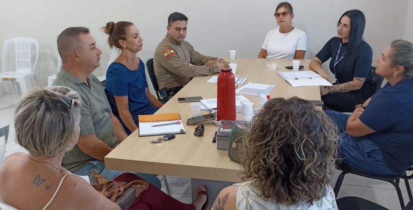 Comitê alinha ações voltadas à população em situação de rua em Araranguá