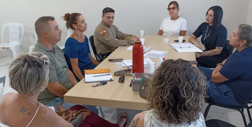 Comitê alinha ações voltadas à população em situação de rua em Araranguá