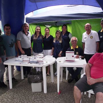 Rotary Club faz campanha contra Hepatite no Calçadão