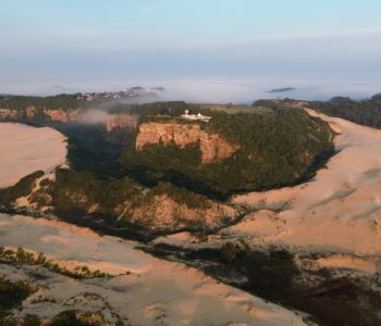 FAMA retoma licenciamento ambiental no Morro dos Conventos após decisão da Justiça Federal