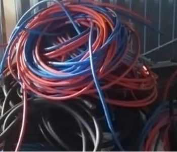 Dupla é presa com 430 kg de fios de cobre após furto em central de telecomunicações em Araranguá