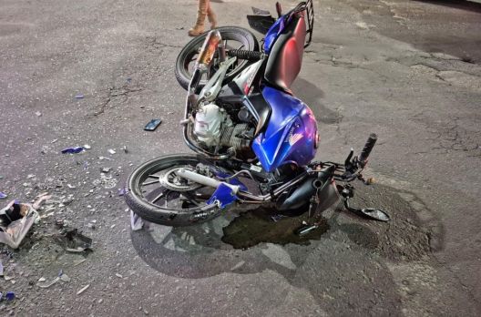 Manobra em uma roda provoca perseguição policial e termina em acidente em Araranguá