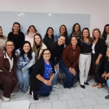 Capacitação em linguagem e fala na primeira infância 