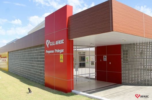 Professores da AFASC iniciam greve em Criciúma após impasse sobre piso salarial