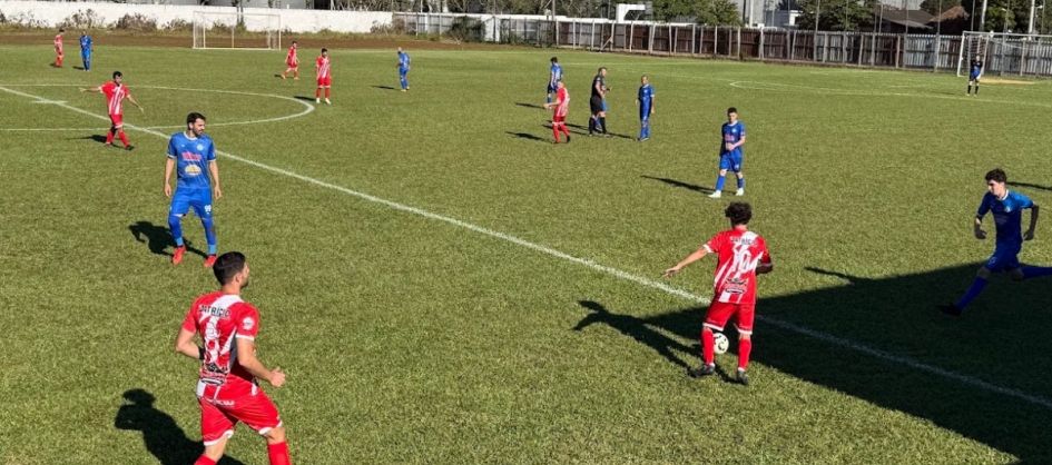 Semifinais do Municipal de Futebol de Campo movimentam Turv...