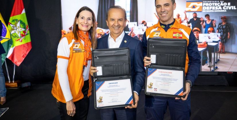 Com obras históricas, investimento nos municípios e reforço das ações de proteção, Estado celebra os 53 anos da Defesa Civil de SC