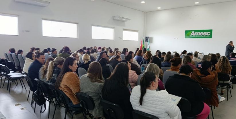 Semana da Enfermagem reúne profissionais da região