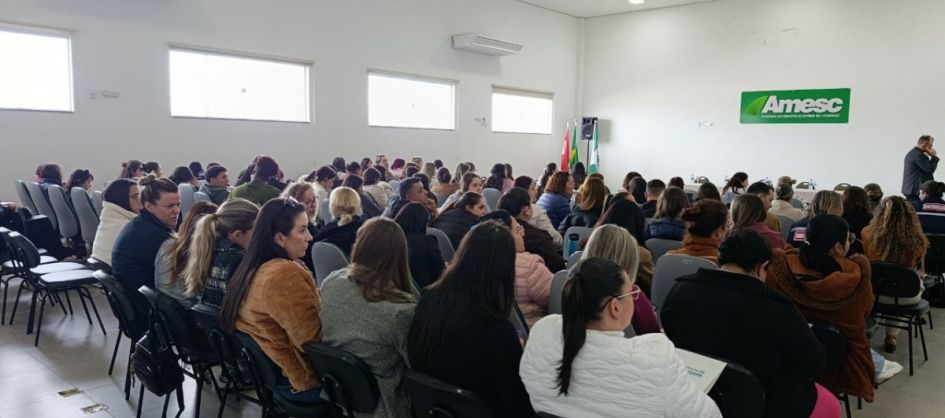 Semana da Enfermagem reúne profissionais da região