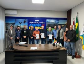 Ordens de serviço entregues: Balneário Arroio do Silva investe mais de R$ 2 milhões em obras na educação e infraestrutura