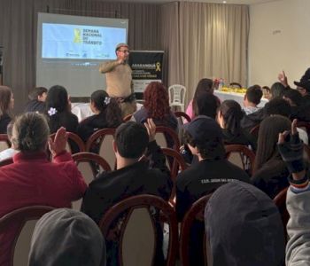 Polícia Militar participa de ação educativa da campanha Maio Amarelo em Araranguá