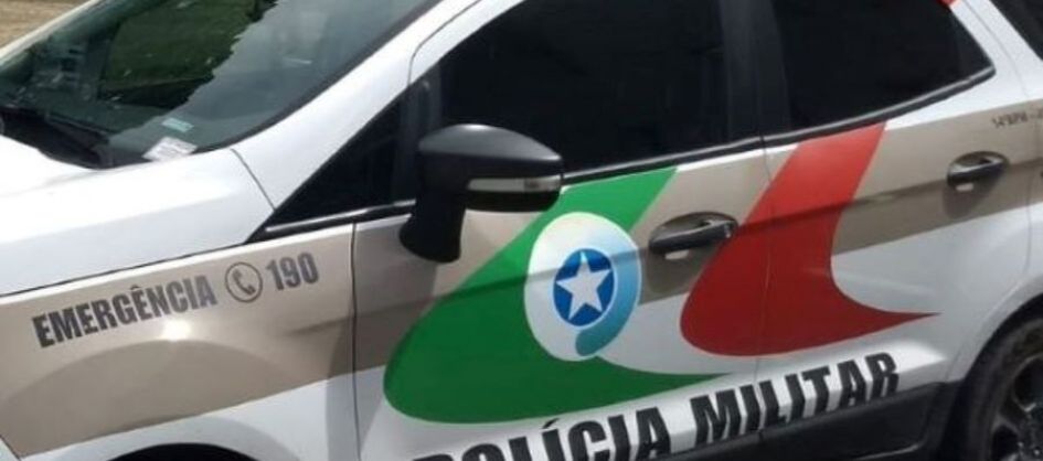 Criança de 3 anos é agredida com cintadas e pai acaba pre...