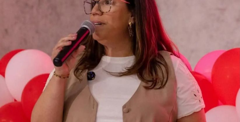 Morre a jornalista Cris Freitas aos 52 anos em Nova Veneza