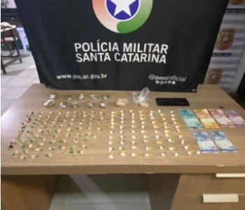 Gritos de socorro levam PM a ponto de tráfico e resultam na prisão de casal em Passo de Torres