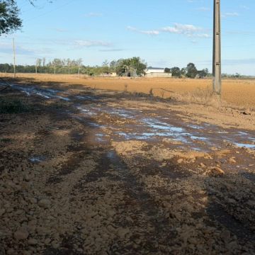 Prefeitura de Meleiro inicia terraplanagem na comunidade de Cedrinho