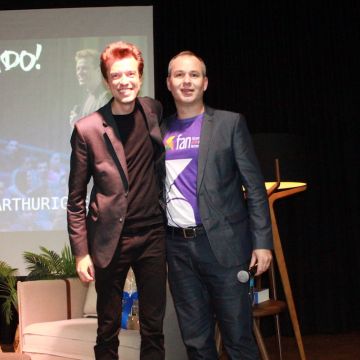Palestra lotada de Arthur Igreja marca lançamento do FAN 2019