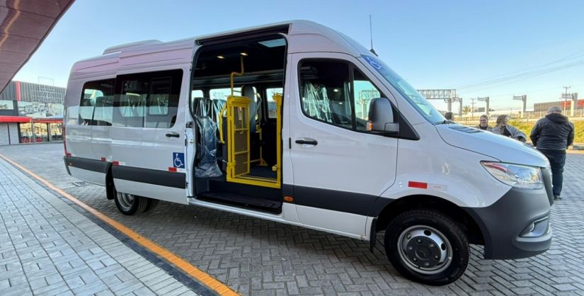 Maracajá recebe van adaptada para fortalecer o transporte de pacientes da Saúde