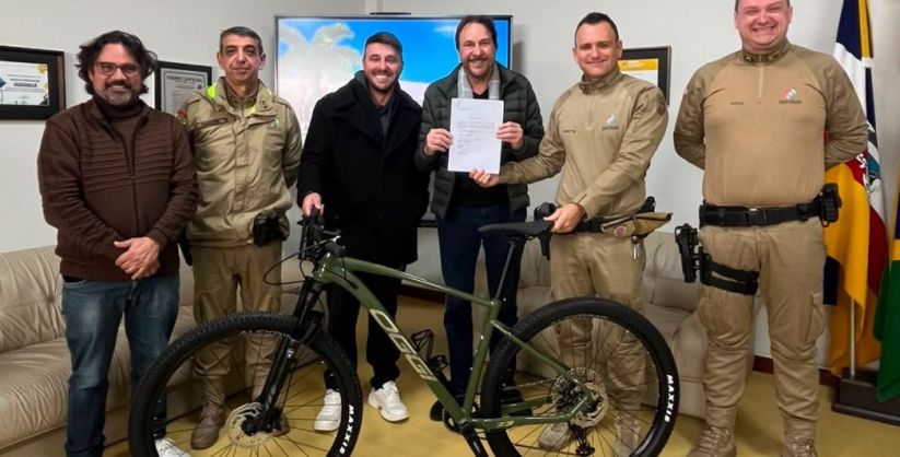 Bicicletas são doadas à Polícia Militar