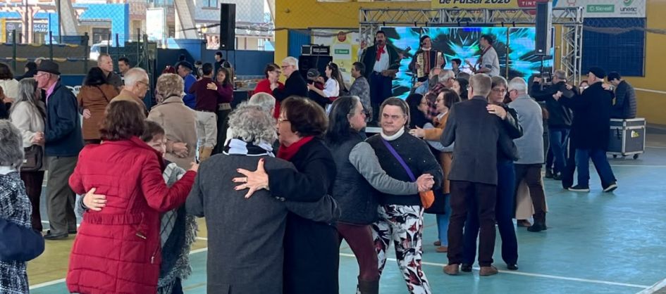 Encontro Regional da Terceira Idade movimenta a 33ª Festa ...