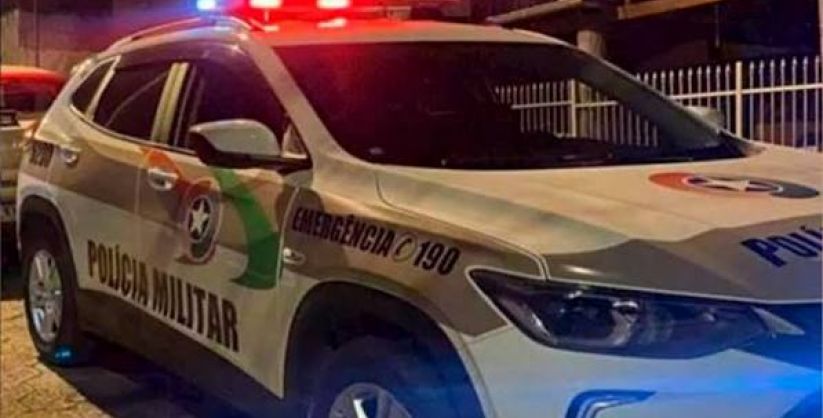 Homem é preso por violência doméstica após agredir esposa em Araranguá