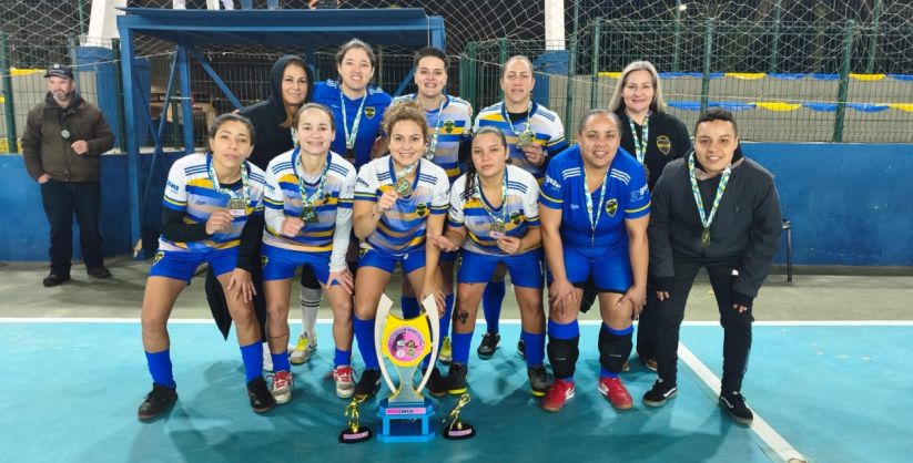Meia Boca JR conquista o título do torneio feminino da Festa do Peixe