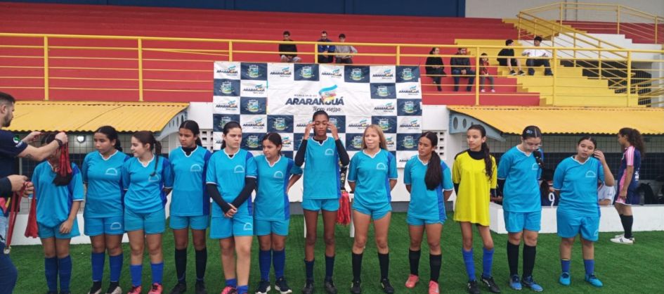 Esporte celebra os campeões do CCEF