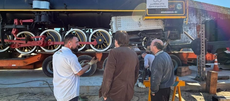 Locomotiva histórica é instalada na Barranca e marca fase...
