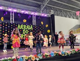 Festa Julina Municipal reúne comunidade e é realizada pela primeira vez no Ginásio Francisco Leonardelli