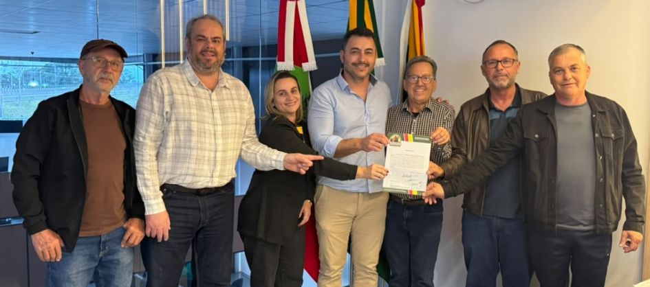 Administração Municipal de Maracajá assina ordem de serviço para pavimentação de acesso ao novo Centro de Eventos