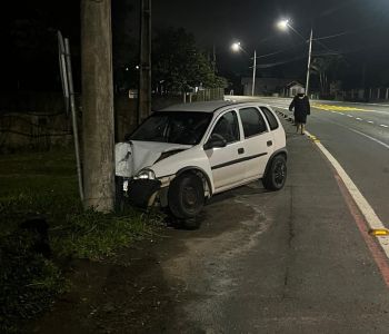 Mulher de 22 anos fica ferida em acidente de trânsito em Araranguá