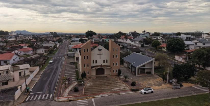 Paróquia do bairro Jardim das Avenidas realiza o primeiro Cerco de Jericó em Araranguá