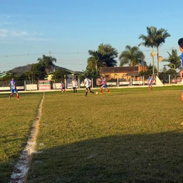 Copa AMESC de Seleções tem início com bons jogos