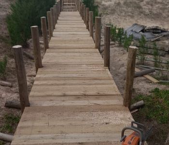 Balneário Gaivota avança com trabalhos de revitalização nas passarelas da Beira-Mar
