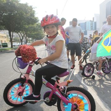 Mais de 300 pessoas reunidas no Passeio Ciclístico da Família Futurão