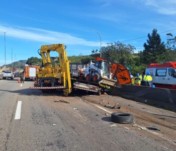Dois acidentes deixam quatro pessoas feridas na BR-101, em Sombrio