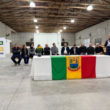 Prefeitura na Comunidade chega à Nova Esperança com anúncio de obras e investimentos