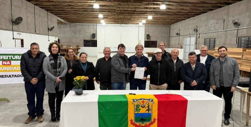Prefeitura na Comunidade chega à Nova Esperança com anúncio de obras e investimentos
