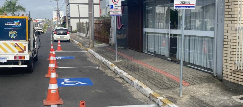 Demutran reforça sinalização e acessibilidade em vagas e...