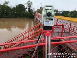 Defesa Civil instala nova régua para monitorar nível do rio na Barranca, em Araranguá