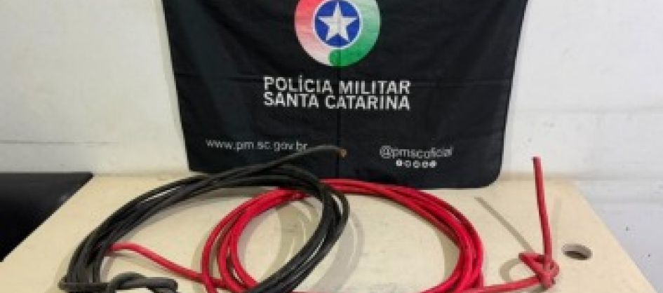 Polícia Militar prende homem que furtou fiação elétrica...