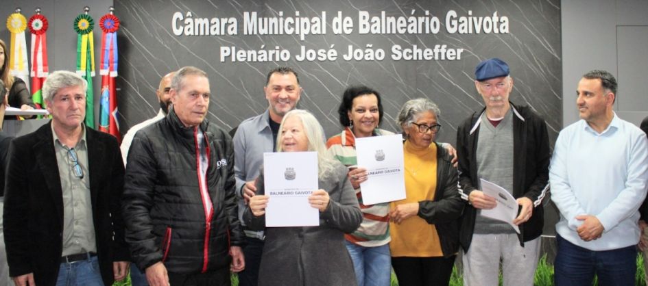 REURB: Prefeitura de Balneário Gaivota entrega 64 matrícu...