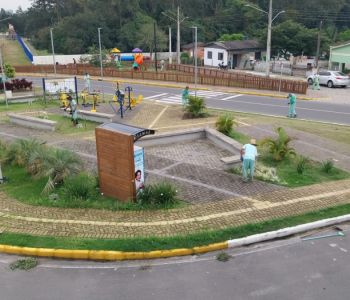 Projeto Recomeçar amplia ações de limpeza e zeladoria em Araranguá