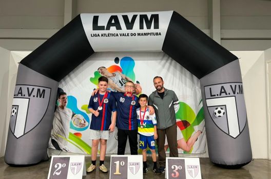 1ª etapa do Festival LAVM/AMESC de Badminton reúne jovens atletas