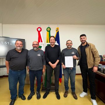 Araranguá firma parceria para fortalecer ações de assistência social