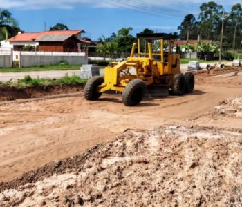 Pavimentação avança na Avenida Bernardino Máximo da Silva
